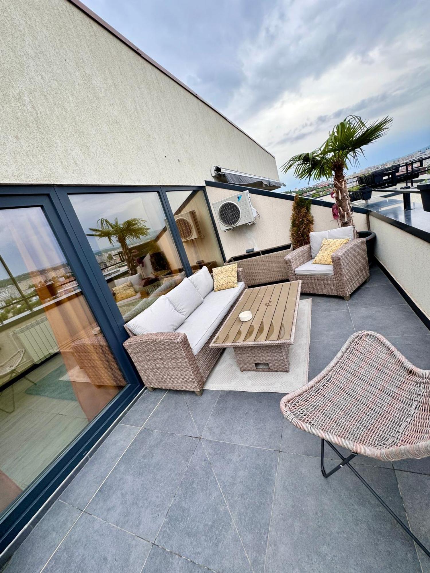 Penthouse Exclusive View , Iasi Lejlighed Eksteriør billede