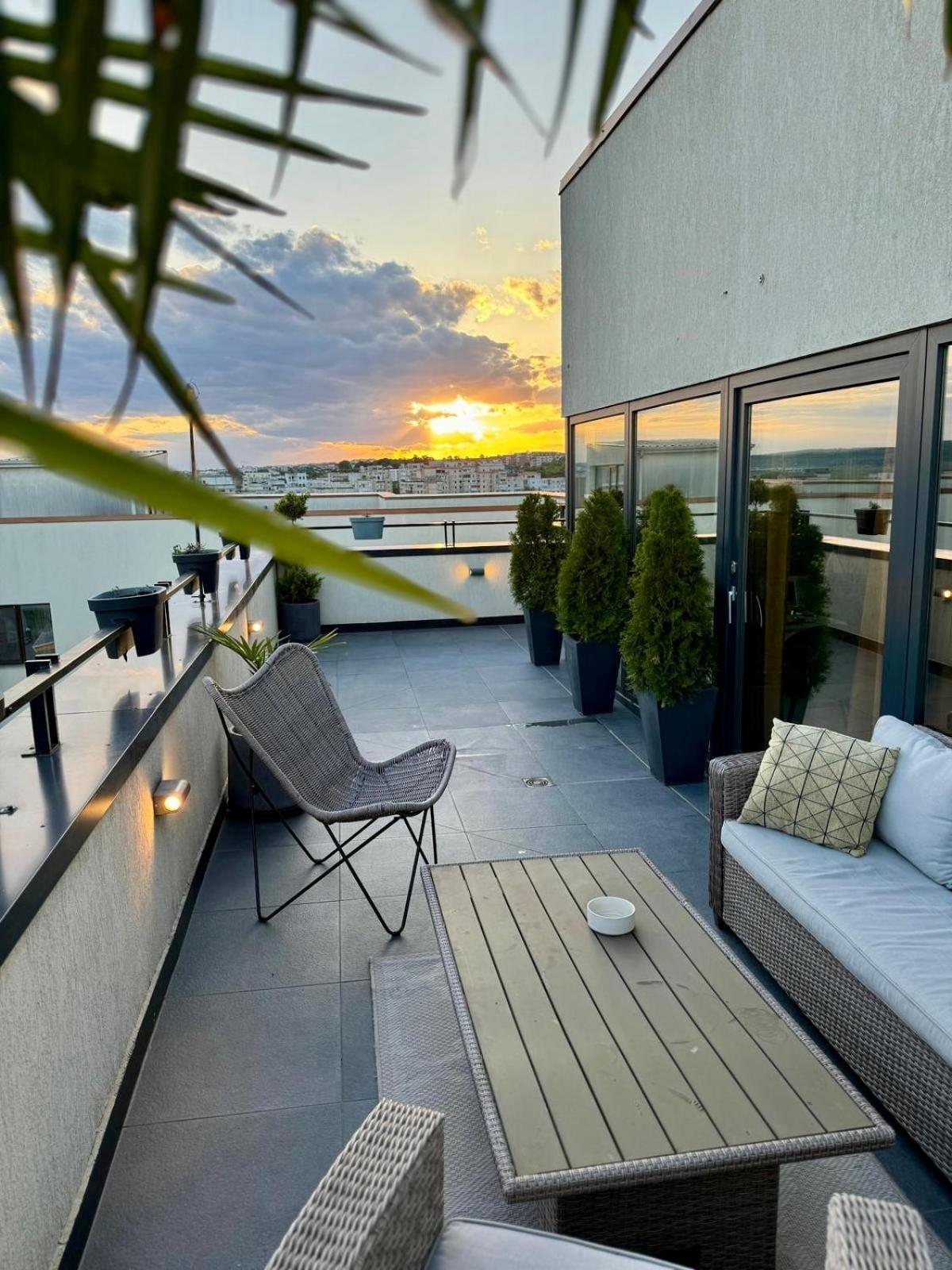Penthouse Exclusive View , Iasi Lejlighed Eksteriør billede