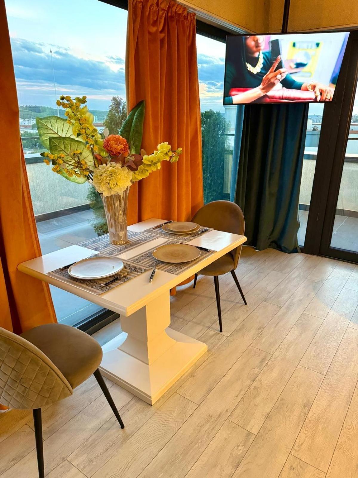 Penthouse Exclusive View , Iasi Lejlighed Eksteriør billede